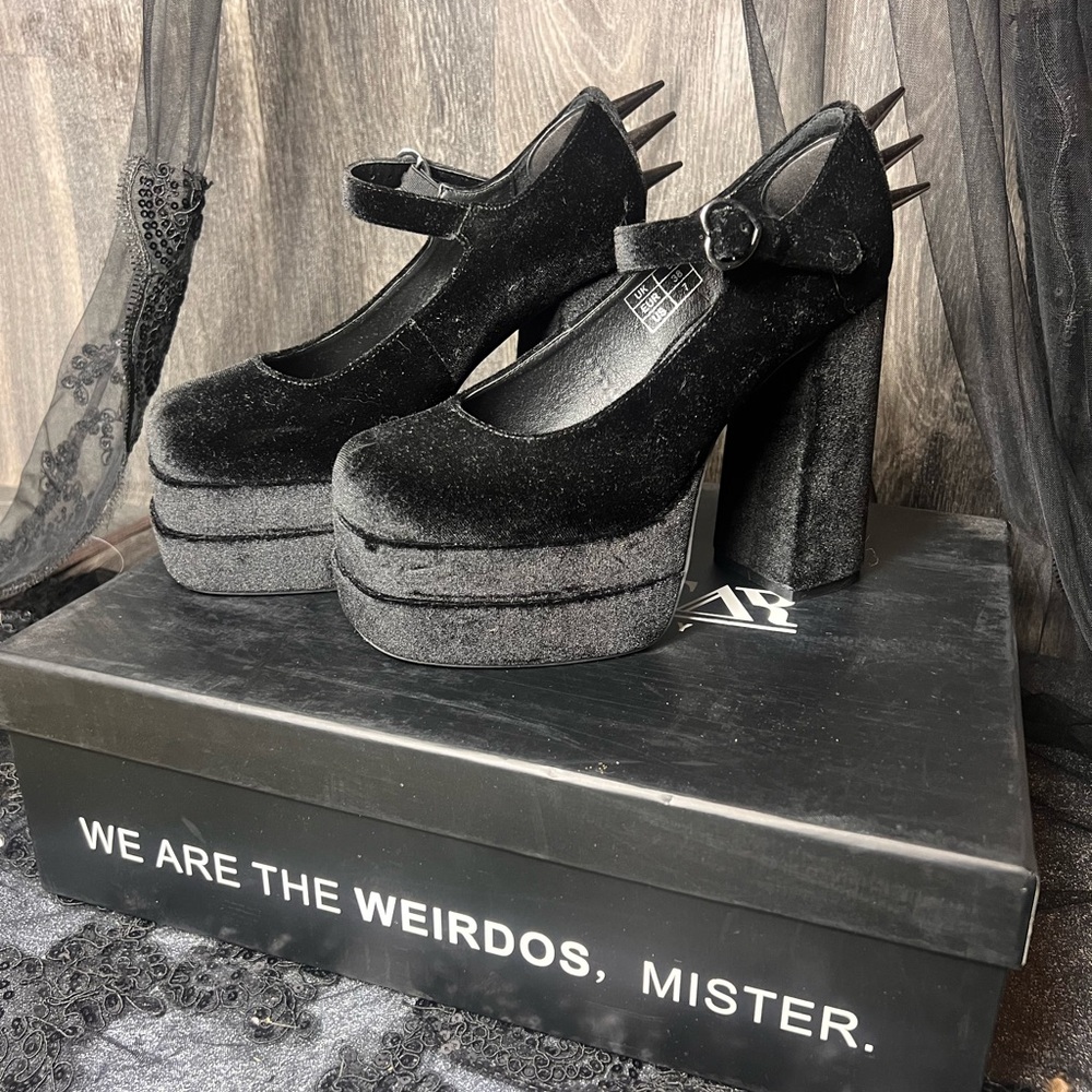 Spiked Velvet Heals